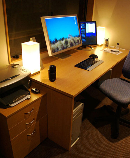 Glenn Wolsey's Mac Setup. 30 inch ADC, Quad Core Mac Pro and class.